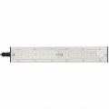 Frontalansicht des VEGA Pro 200W LED-Moduls. Zeigt die dichte Bestückung mit OSRAM OSLON LEDs (Rot/Weiß) und die hochwertige Verarbeitung des Aluminiumgehäuses.