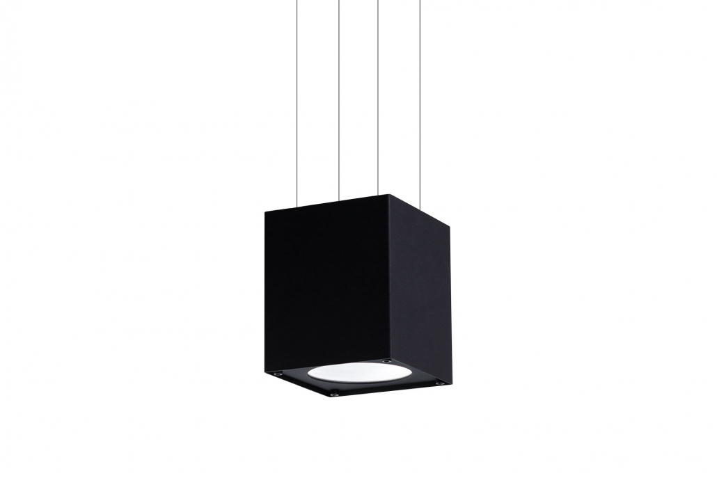 Würfelförmige LED Pflanzenlampe Schwarz als Design-Pendelleuchte für die stilvolle Bürobegrünung.
